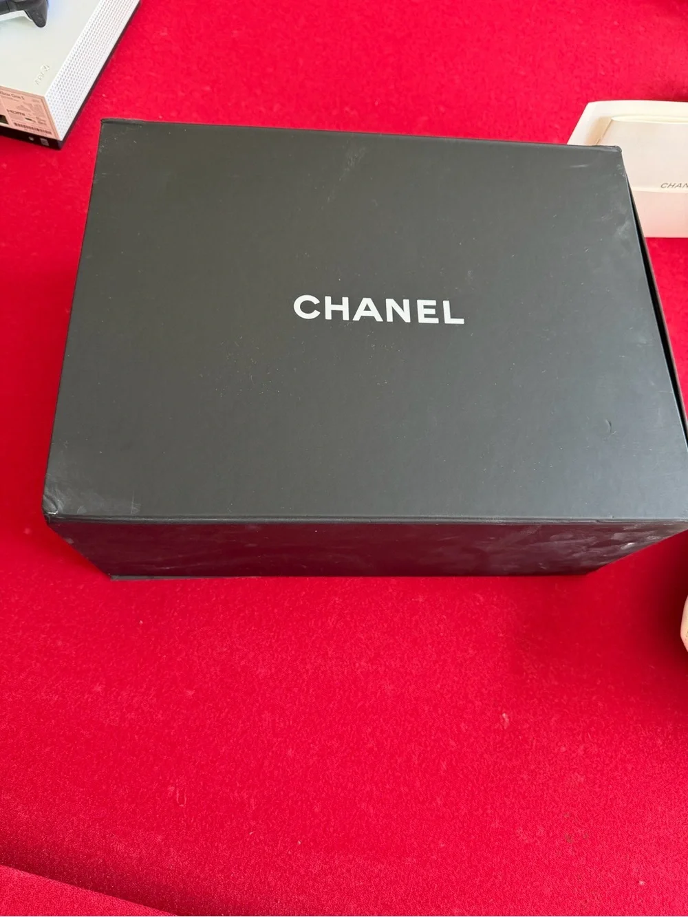 CHANEL Cream Quilted Drawstring Bucket Bag with Gold Chain